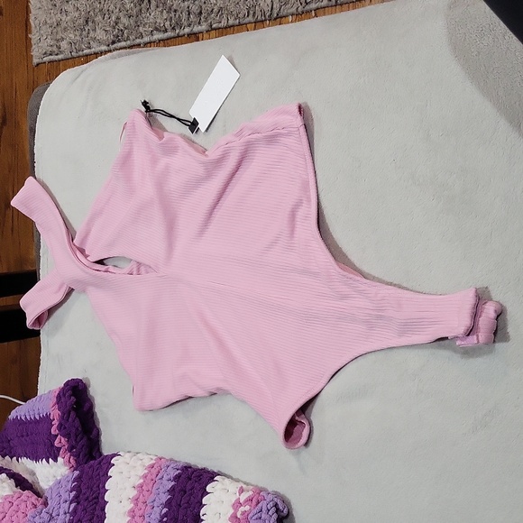 ASTR The Label Bodysuit - Picture 4 of 11